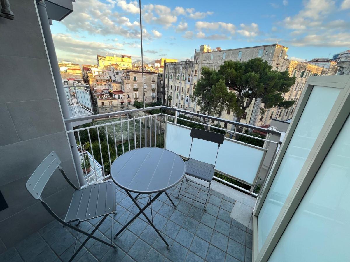 Balcony House *