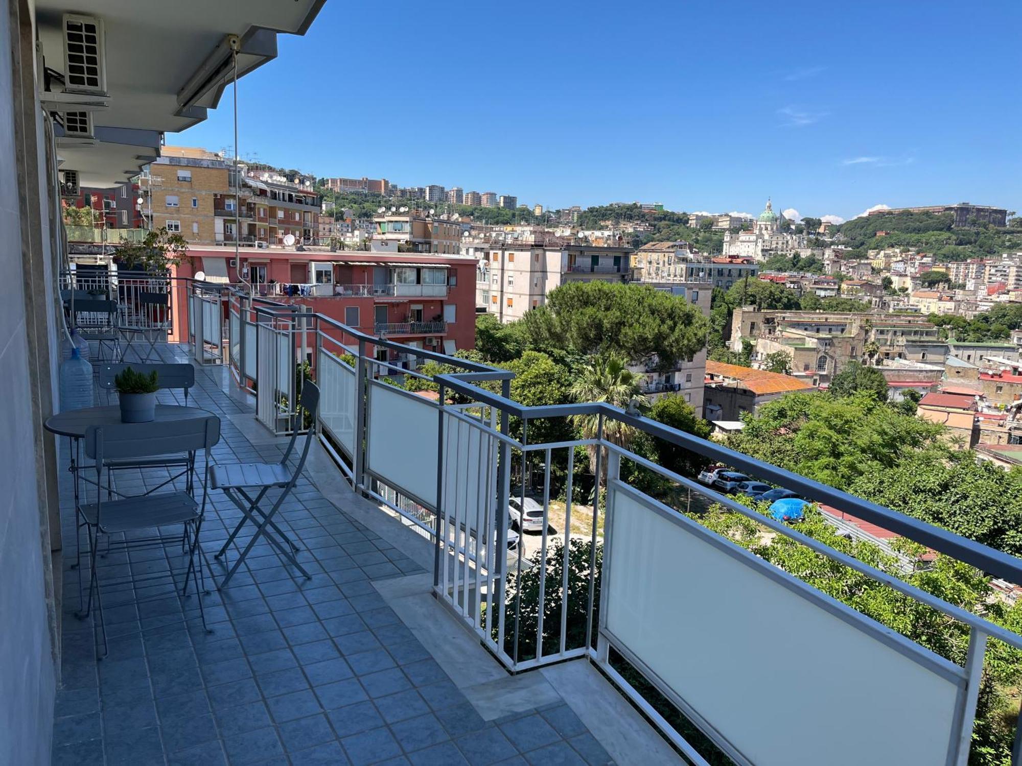 Balcony House